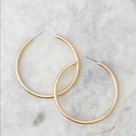 Red Dress Boutique Jewelry - Gold hoops!